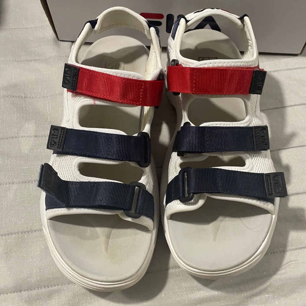 Used Fila Disruptor sandals